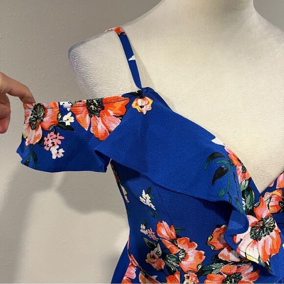 Floral Blue fake Wrap cold shoulder Dress with thin belt size small - Picture 3 of 13